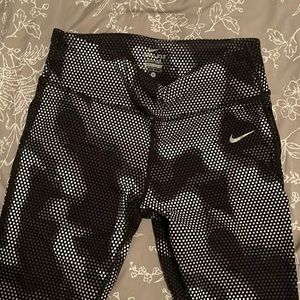 Nike leggings